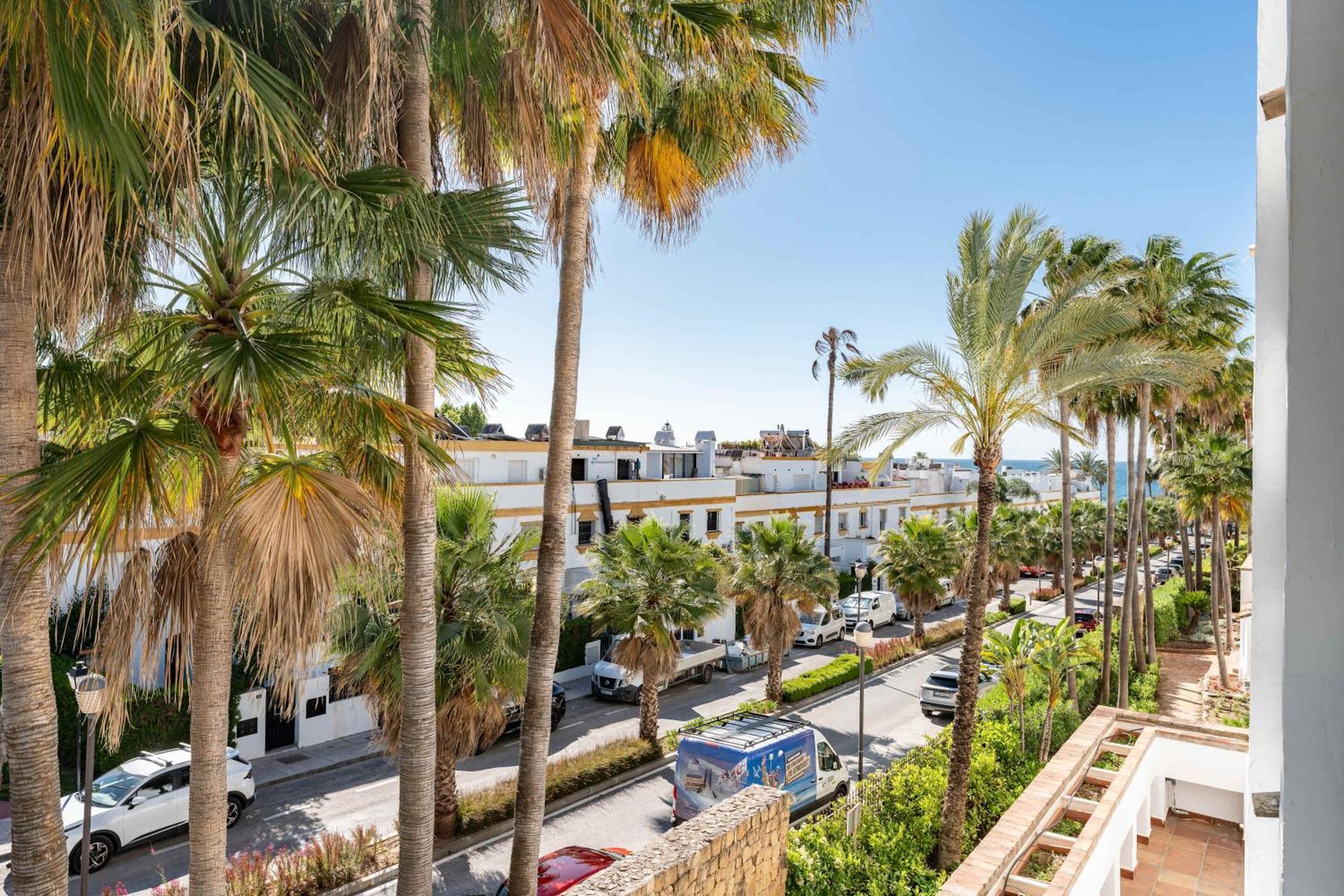 Canas In The Golden Mile With Private Parking, Perfect Location! Marbella